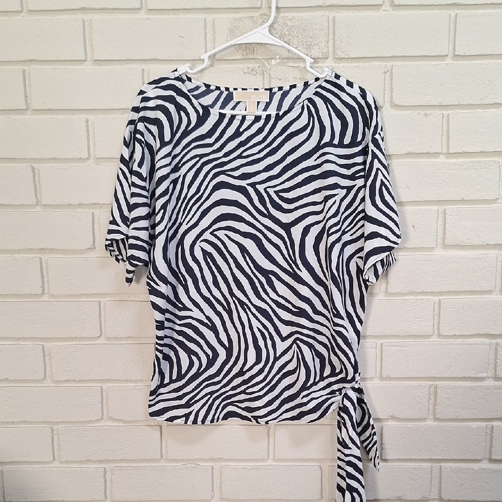 Michael Kors Oversized Navy & White Zebra Print Tie Knot Blouse. Size Small NWOT